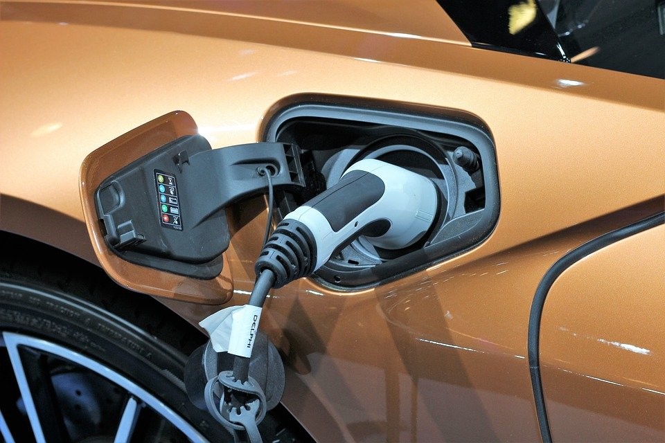 Recharge des voitures électriques : quelle prise choisir pour son véhicule ?