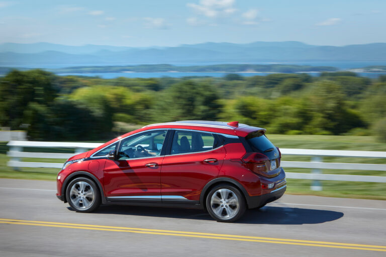 Chevrolet-Bolt-EV-2020