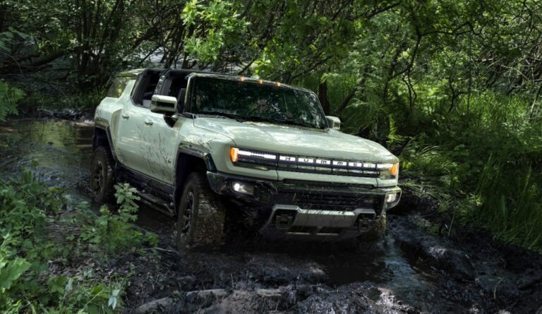 GMC-Hummer-EV