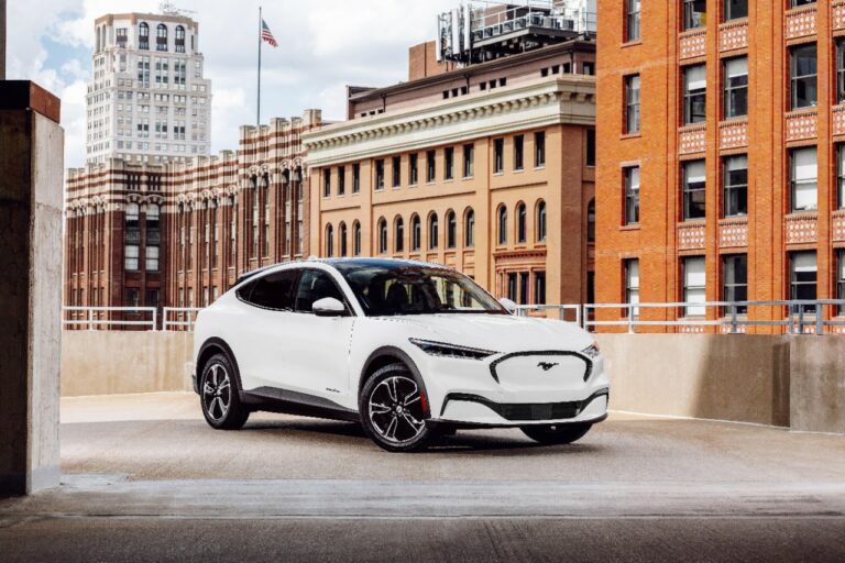 Ford-Mustang-Mach-E