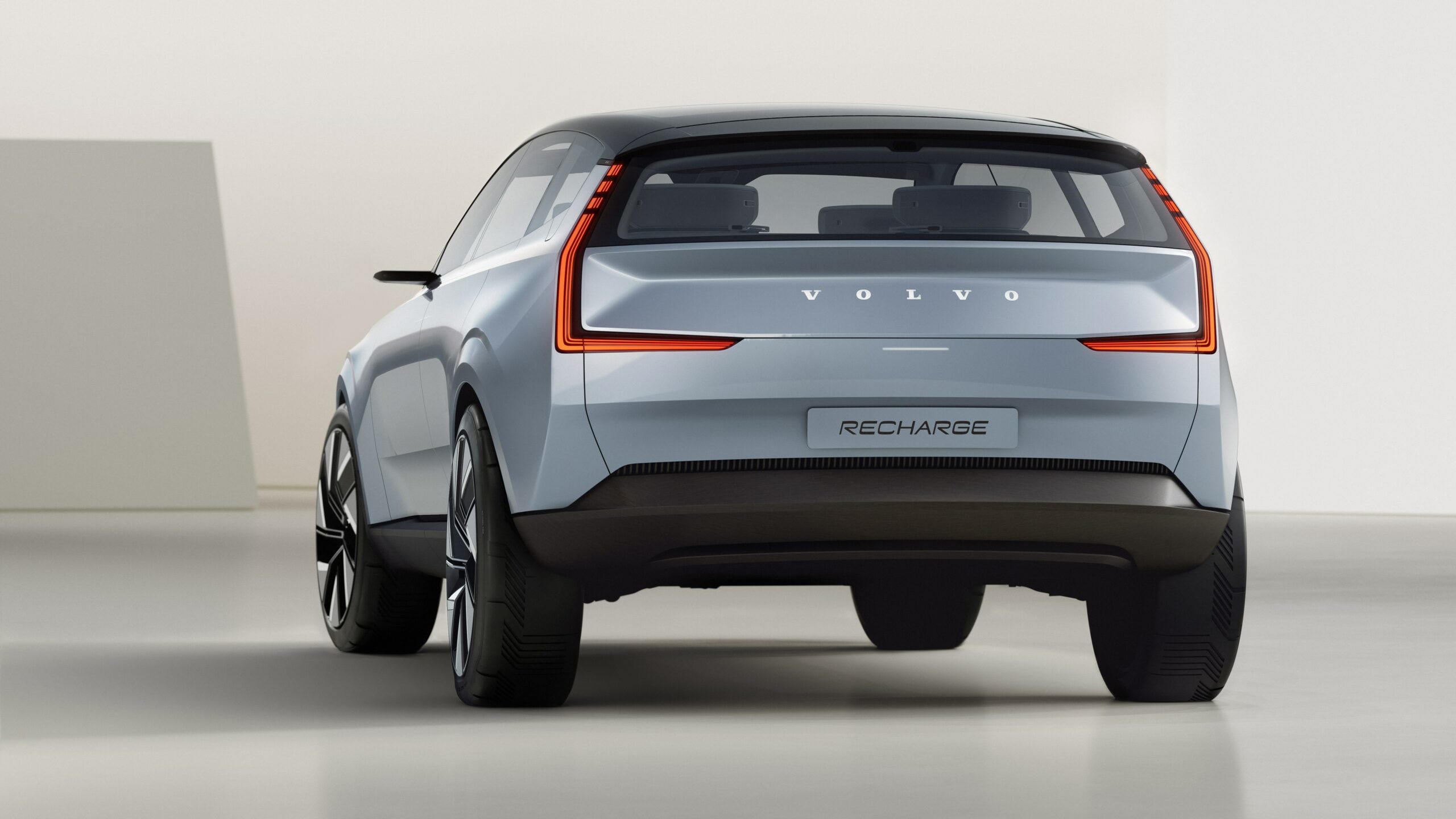 volvo xc100