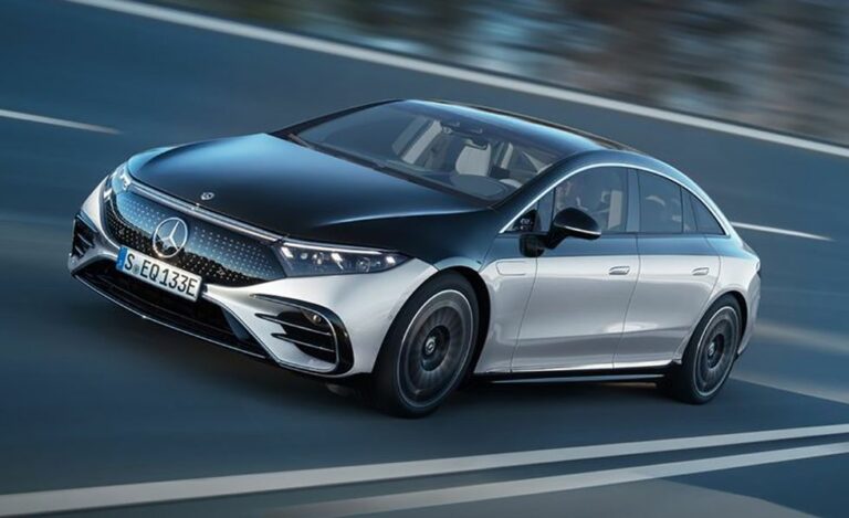 Mercedes-Benz-EQS-2022