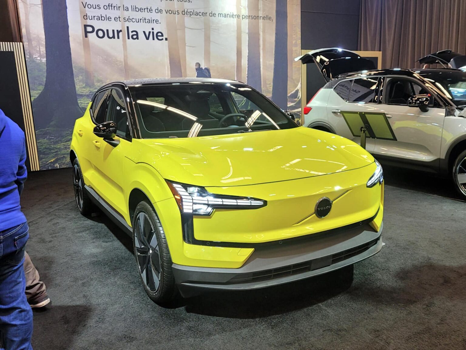 Volvo-EX30